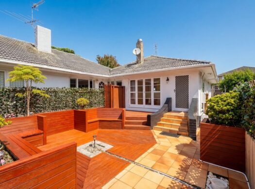 DGZ Epsom: Sunny Garden, City Convenience