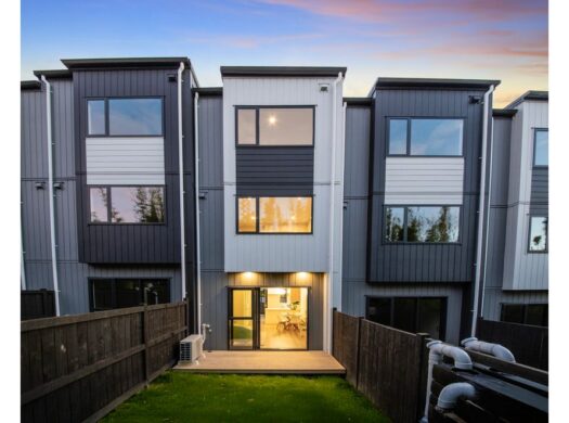 21 Don Oliver Lane, Glen Eden